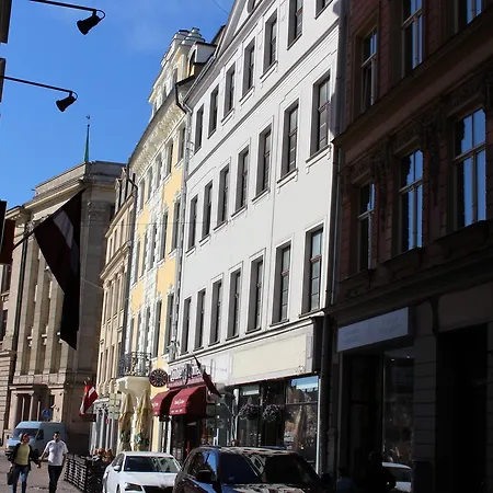 Old Cinema Loft Karl Апартаменты