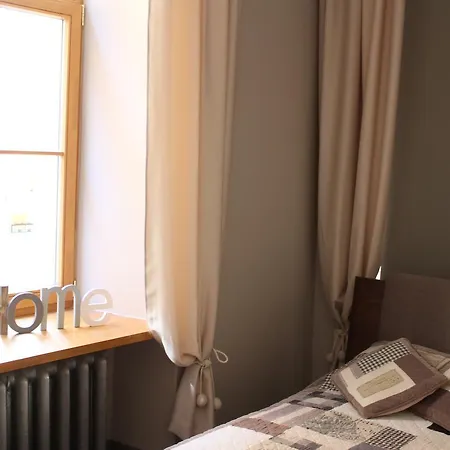 Апартаменты Old Cinema Loft Karl